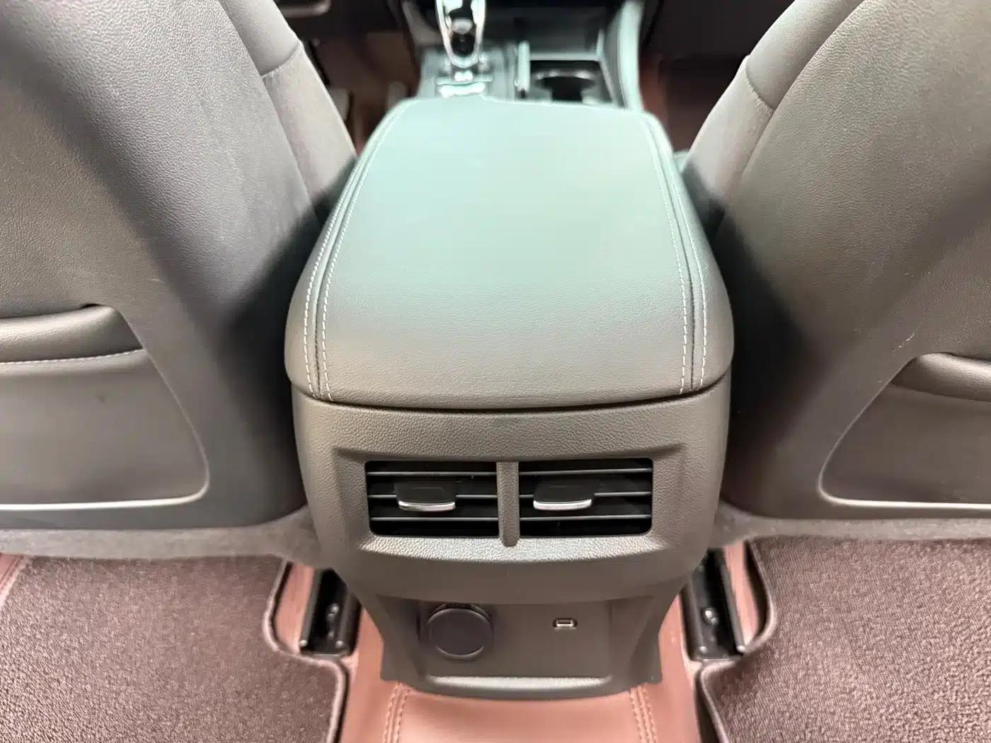 2024 Cadillac CT5 28T Luxury Pro — миниатюра 25