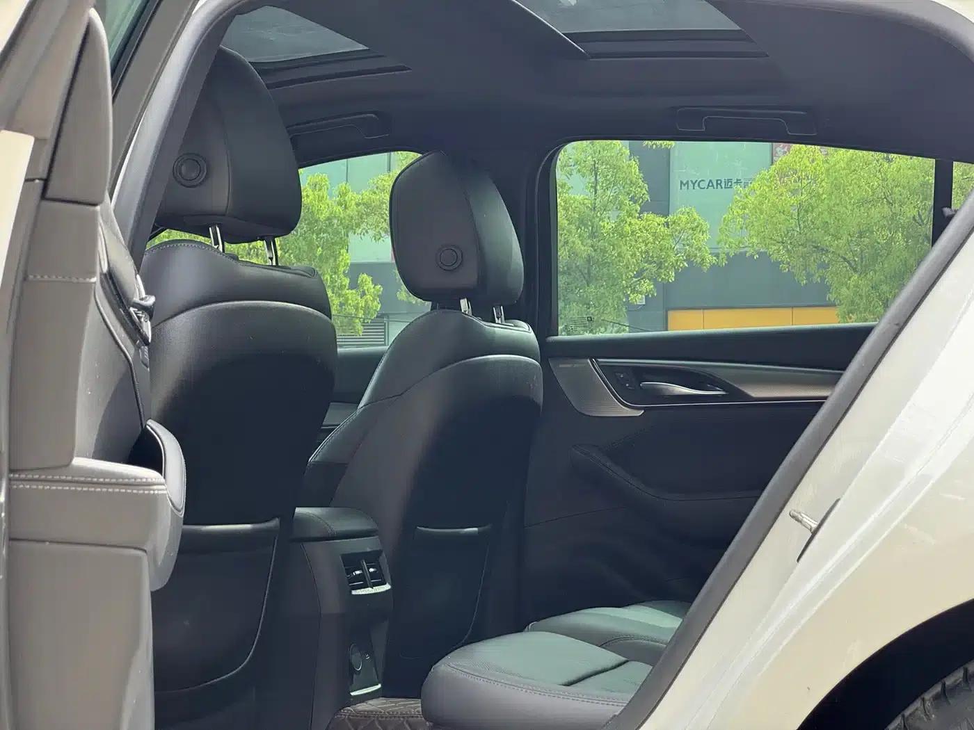 2021 Cadillac CT5 28T Luxury — миниатюра 15
