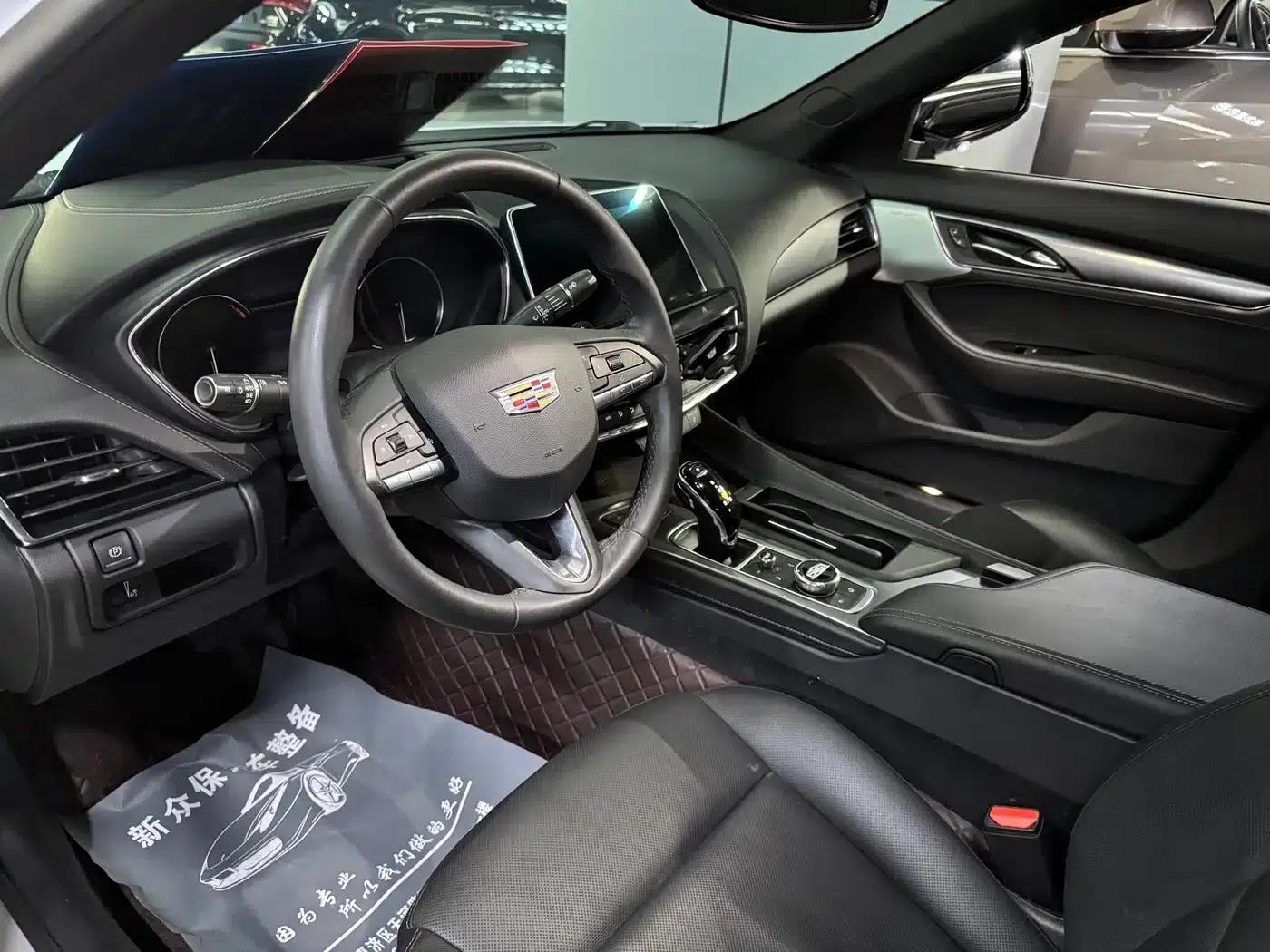 2021 Cadillac CT5 28T Luxury — миниатюра 3
