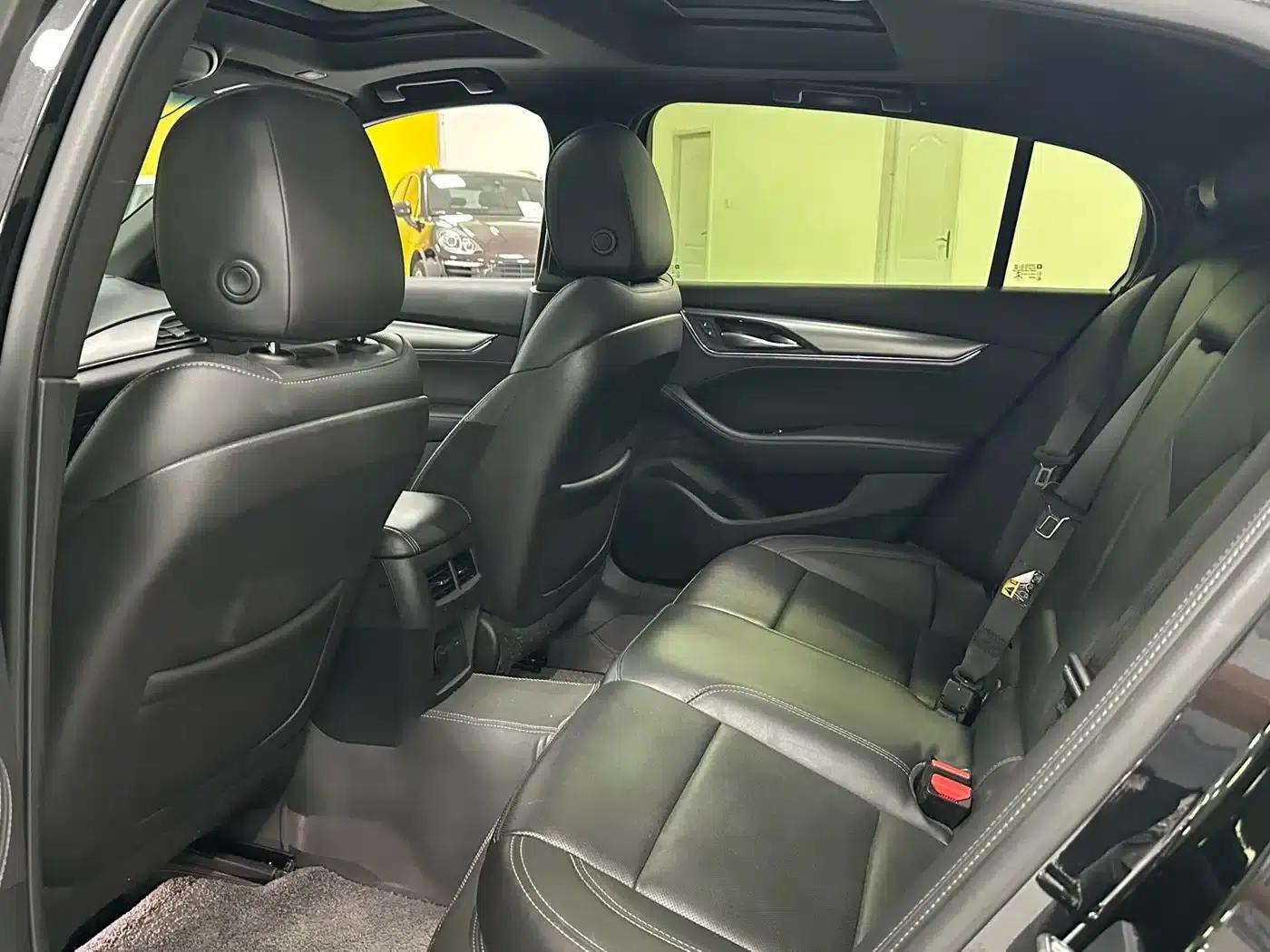 2023 Cadillac CT5 28T Luxury (Standard Edition) — миниатюра 6