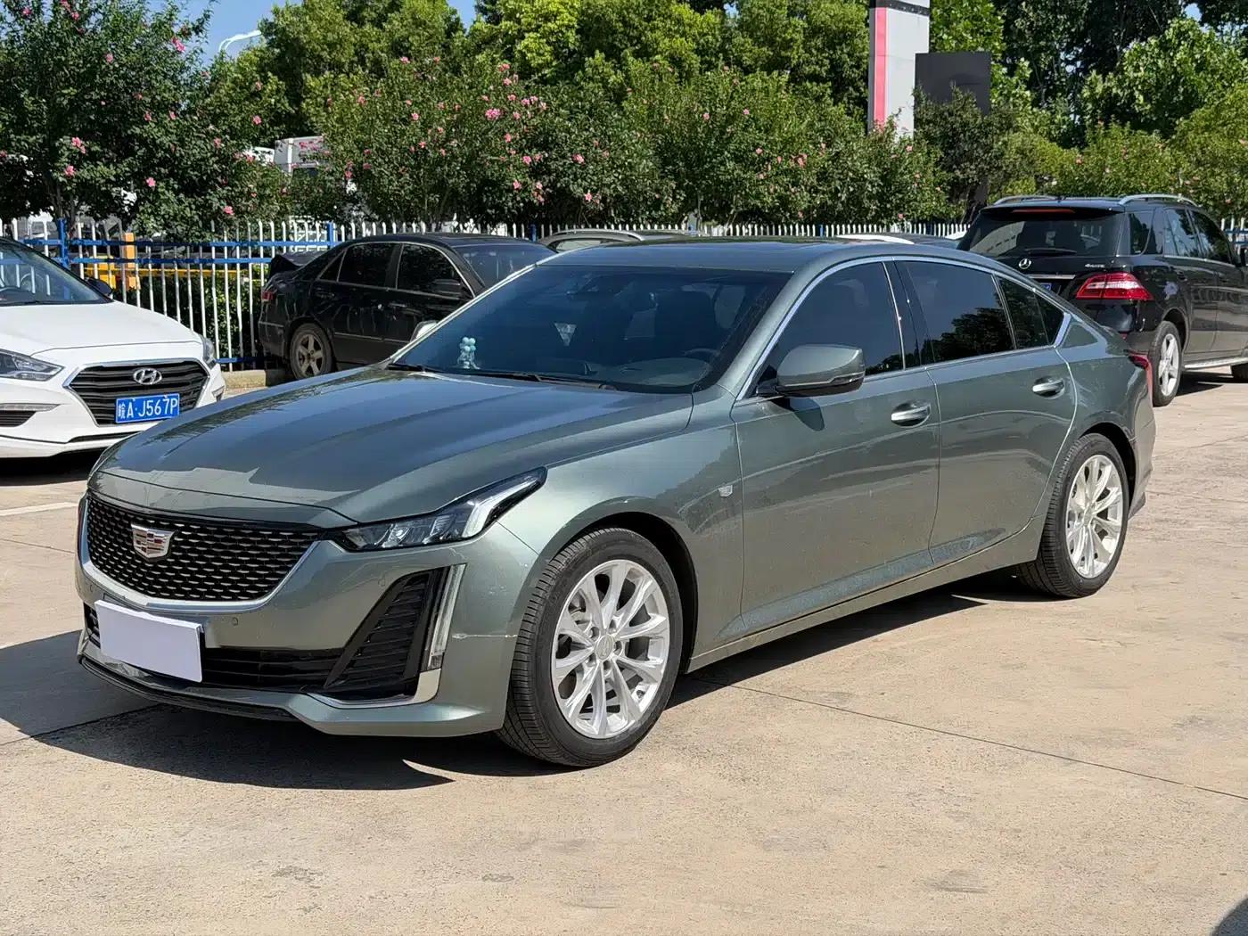 Cadillac CT5 2022 28T Luxury (Standard Edition) — миниатюра 1