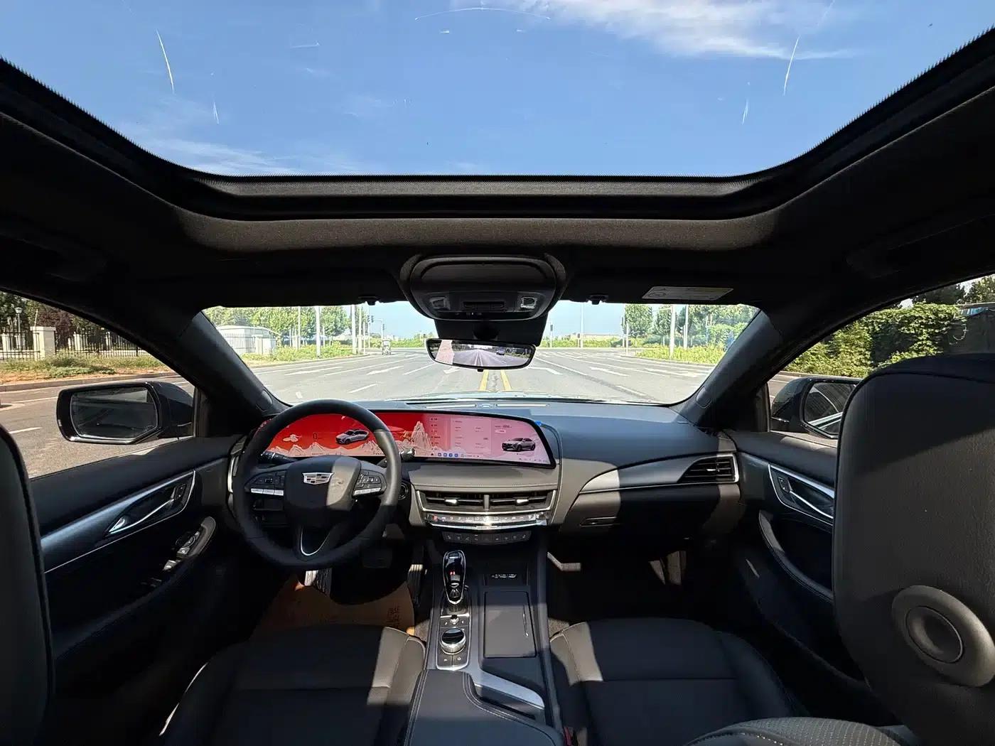 2025 Cadillac CT5 28T Track Performance Edition — миниатюра 8