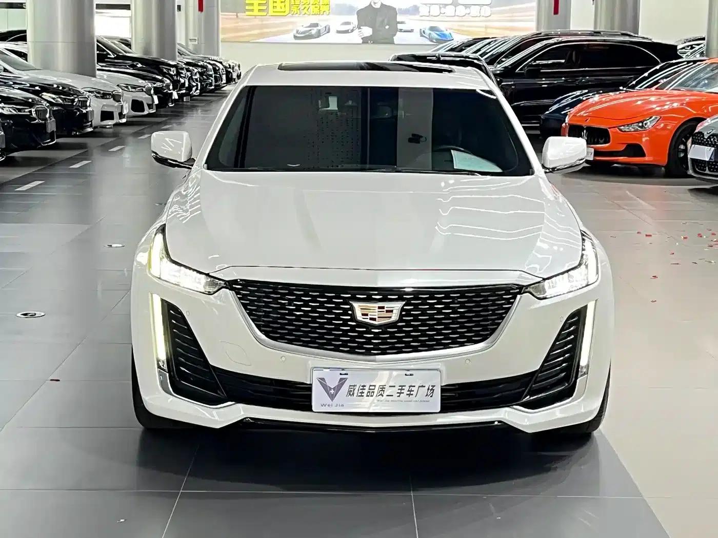 2023 Cadillac CT5 28T Luxury (Standard Edition) — миниатюра 2