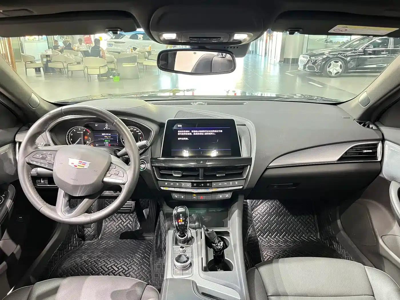 2022 Cadillac CT5 28T Luxury — миниатюра 5