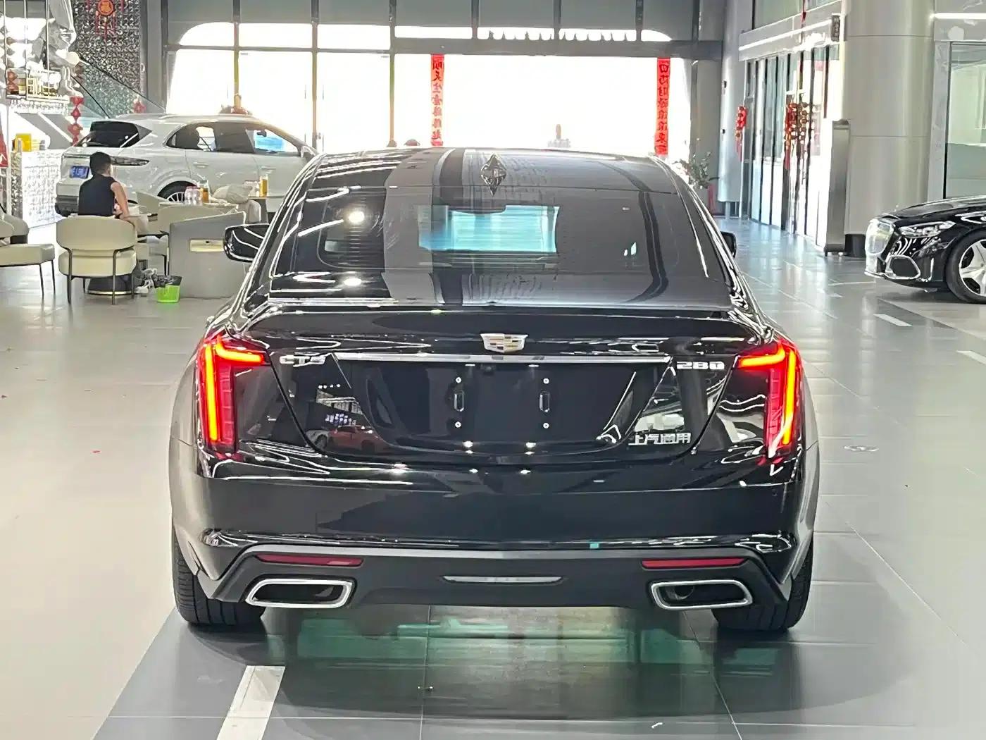 2022 Cadillac CT5 28T Luxury — миниатюра 8