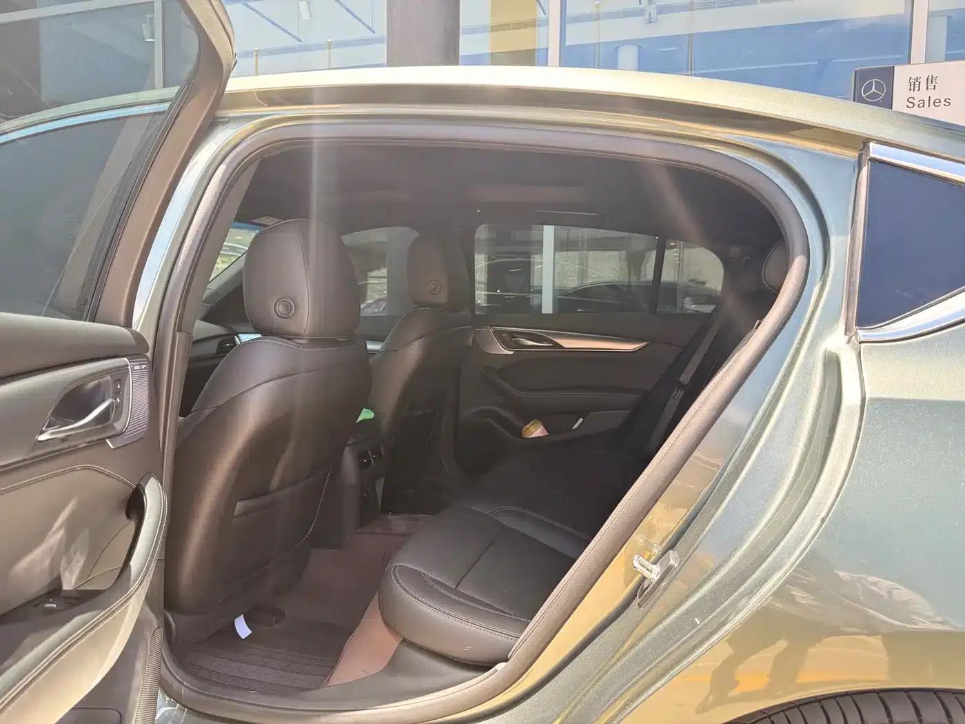 2023 Cadillac CT5 28T Luxury (Standard Edition) — миниатюра 10