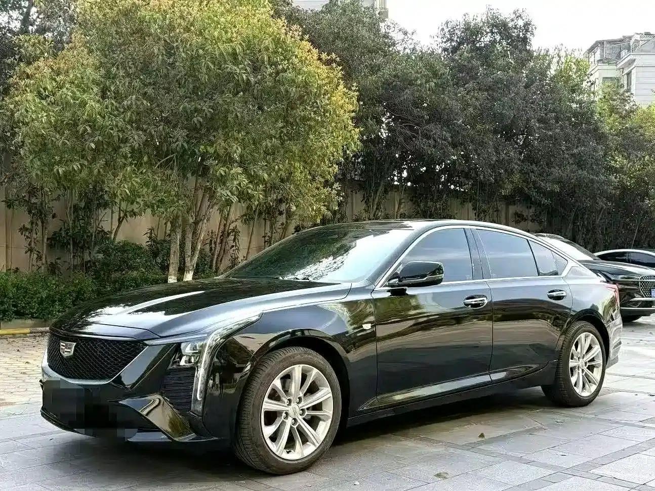 2024 Cadillac CT5 28T Luxury Pro — миниатюра 1