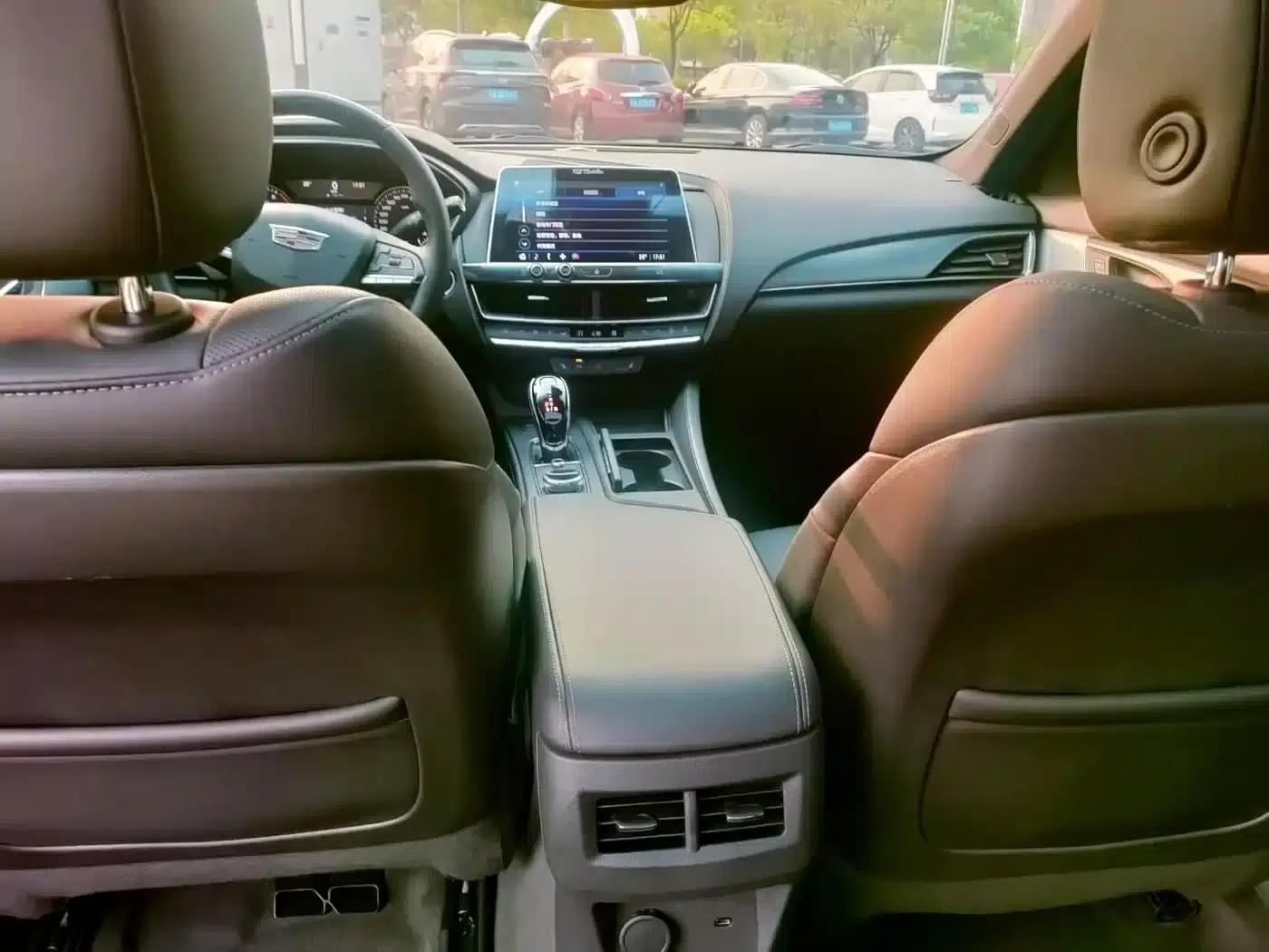 2024 Cadillac CT5 28T Luxury Pro — миниатюра 13