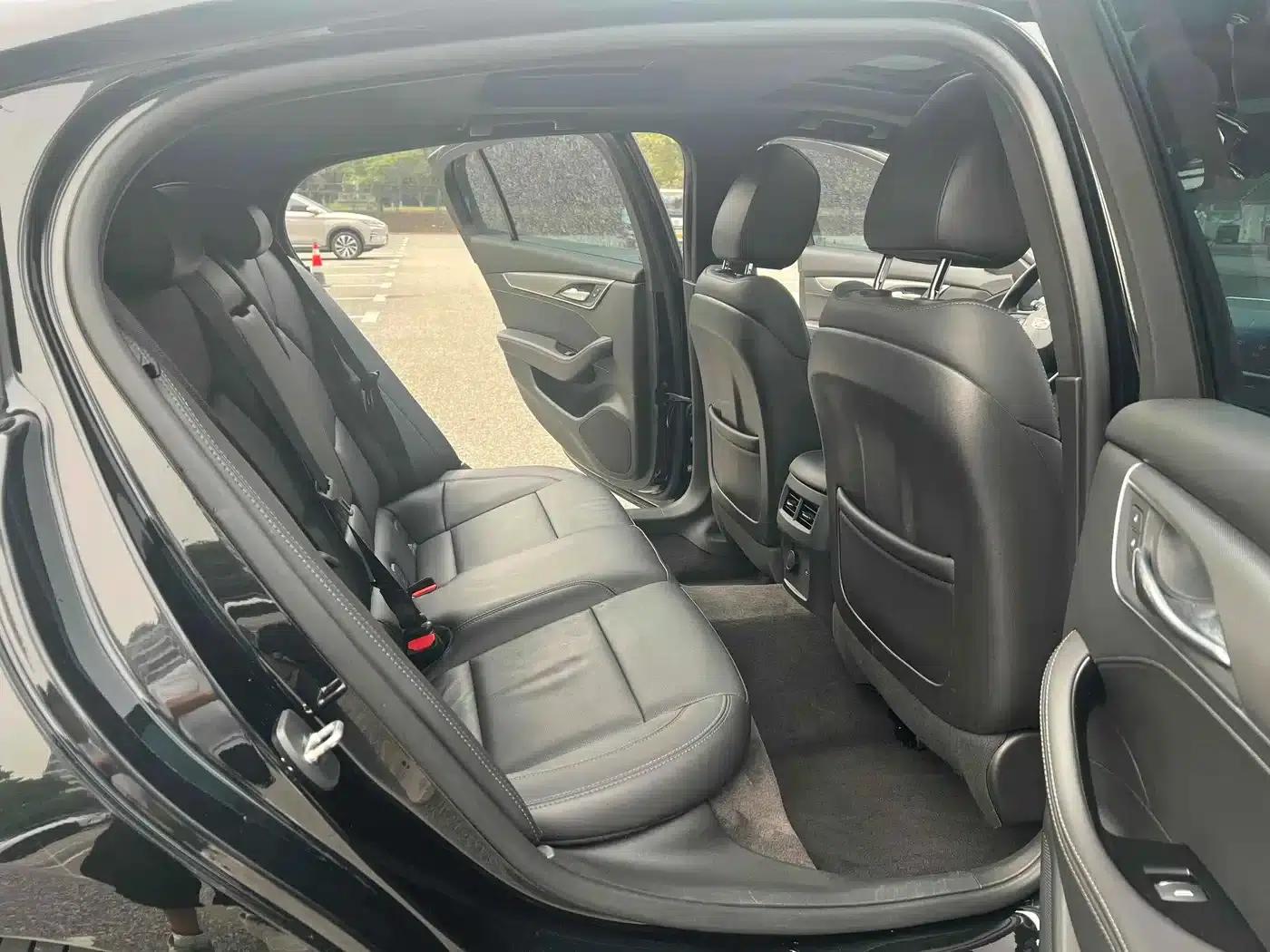 2022 Cadillac CT5 28T Luxury — миниатюра 7