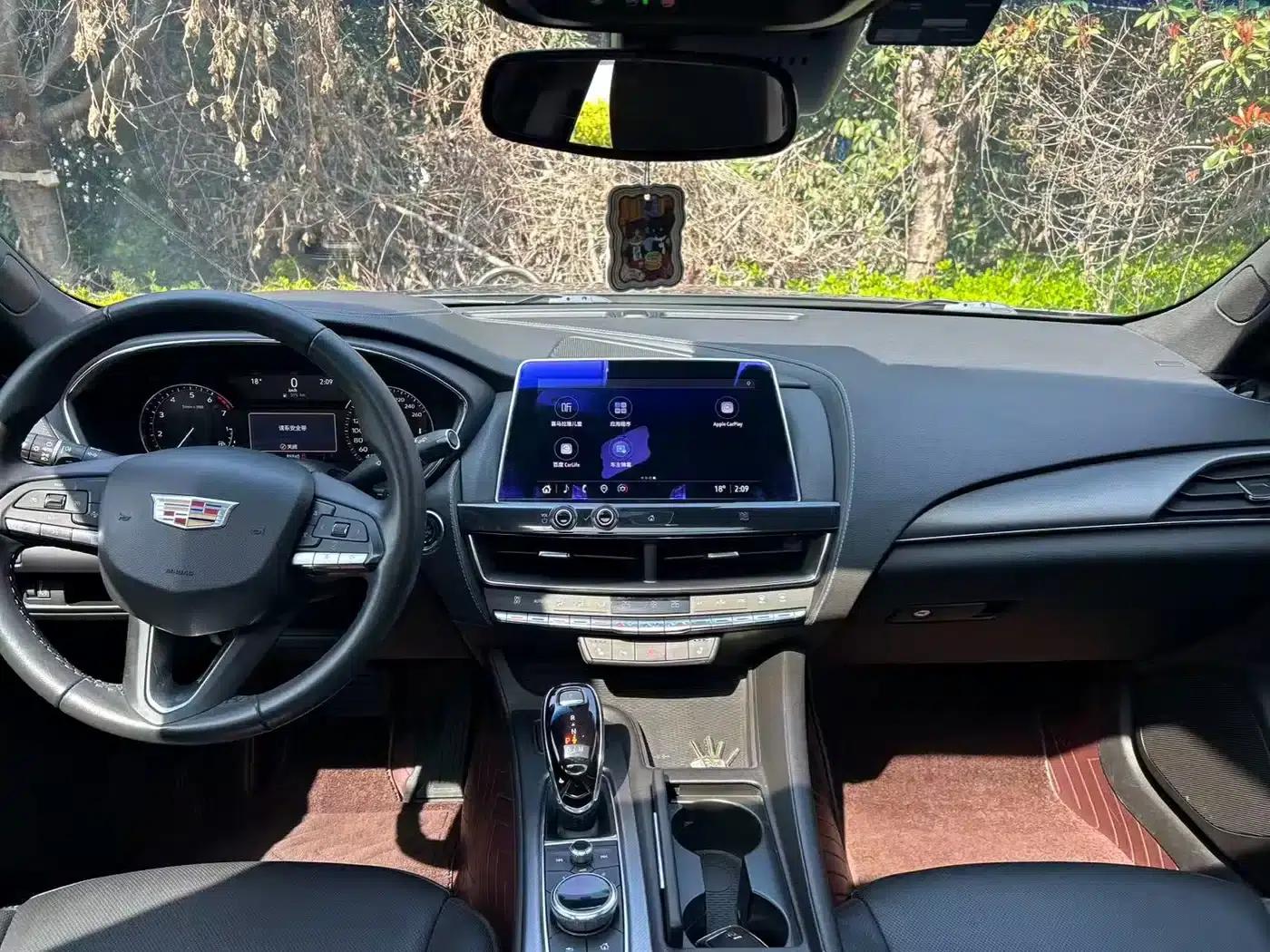 2021 Cadillac CT5 28T Luxury — миниатюра 4
