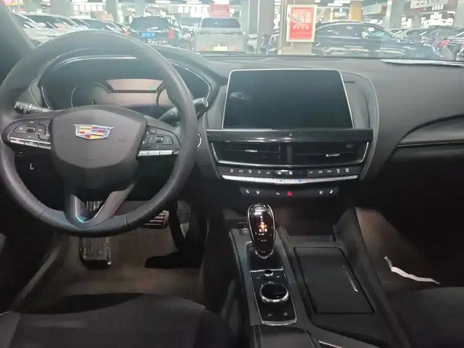 2022 Cadillac CT5 28T Luxury — миниатюра 12