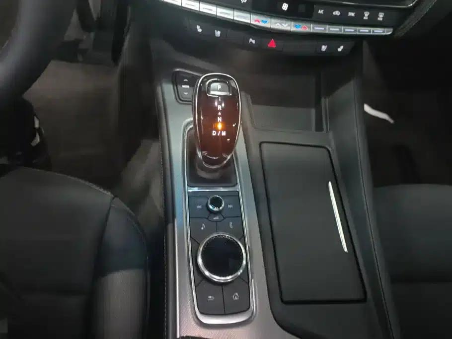 2022 Cadillac CT5 28T Luxury — миниатюра 16