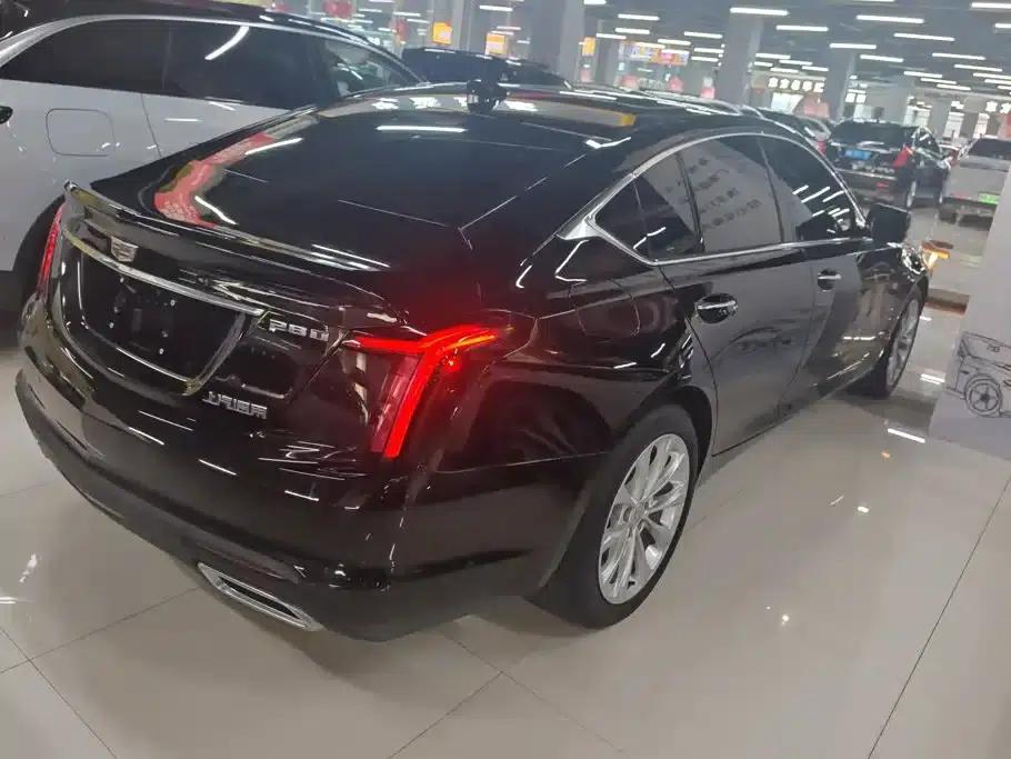 2022 Cadillac CT5 28T Luxury — миниатюра 3