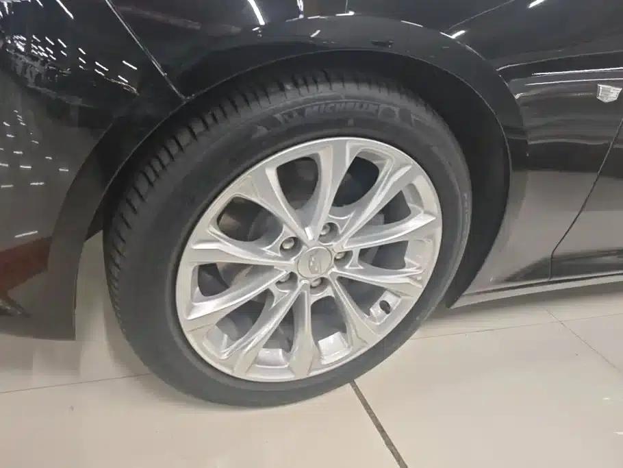 2022 Cadillac CT5 28T Luxury — миниатюра 6