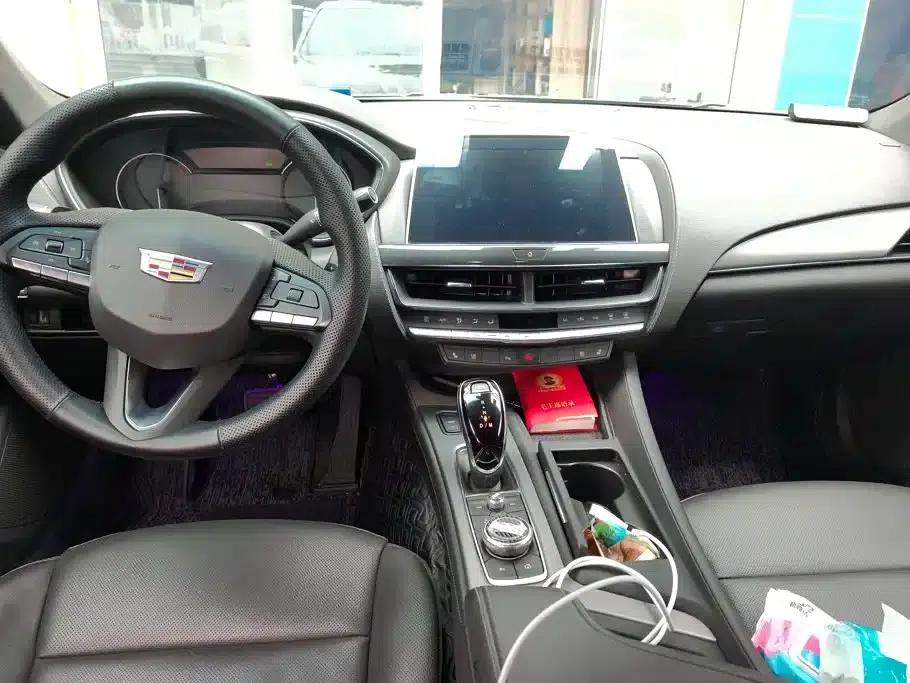 2022 Cadillac CT5 28T Luxury — миниатюра 12