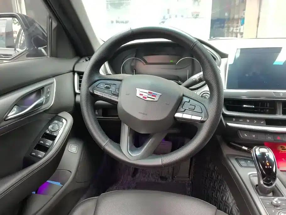 2022 Cadillac CT5 28T Luxury — миниатюра 15