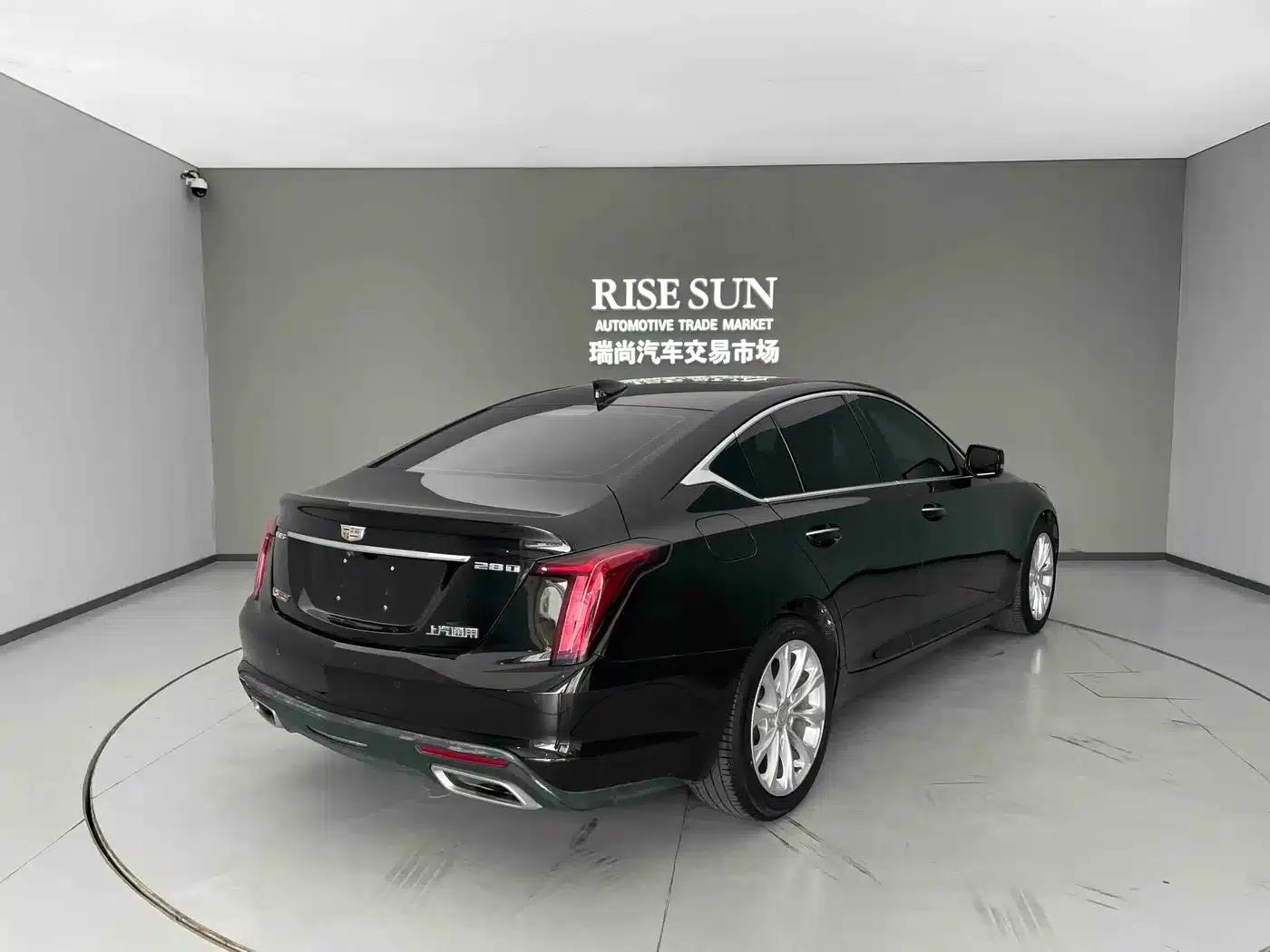 2021 Cadillac CT5 28T Luxury — миниатюра 4