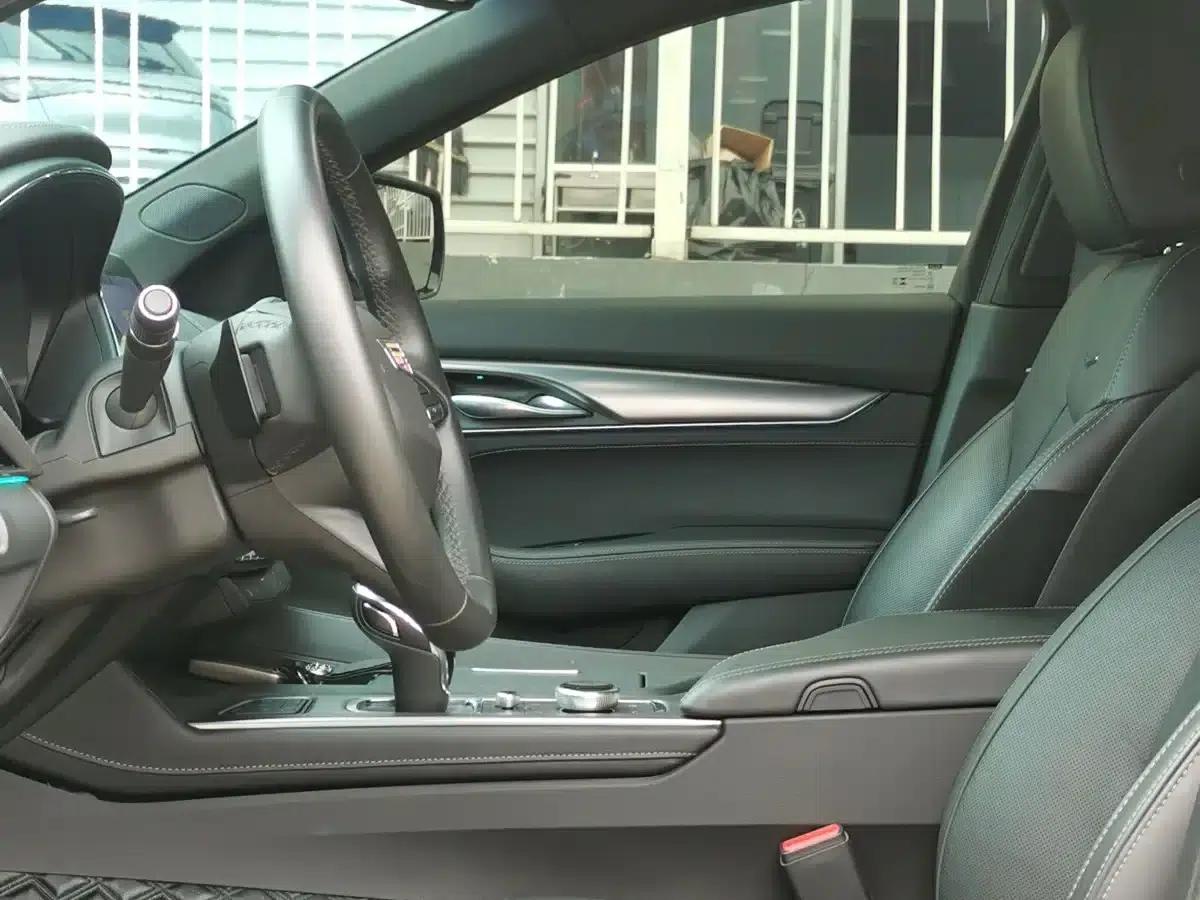 2023 Cadillac CT5 28T Luxury (Standard Edition) — миниатюра 7
