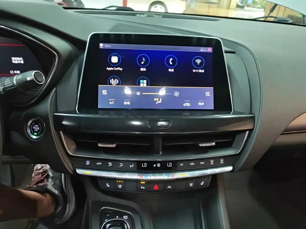 2023 Cadillac CT5 28T Luxury (Standard Edition) — миниатюра 13