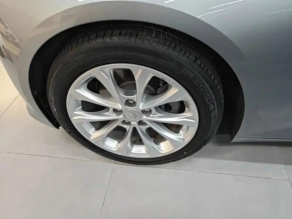 2023 Cadillac CT5 28T Luxury (Standard Edition) — миниатюра 23