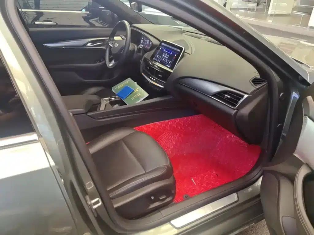 2022 Cadillac CT5 28T Luxury — миниатюра 11