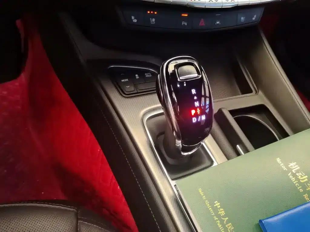 2022 Cadillac CT5 28T Luxury — миниатюра 21