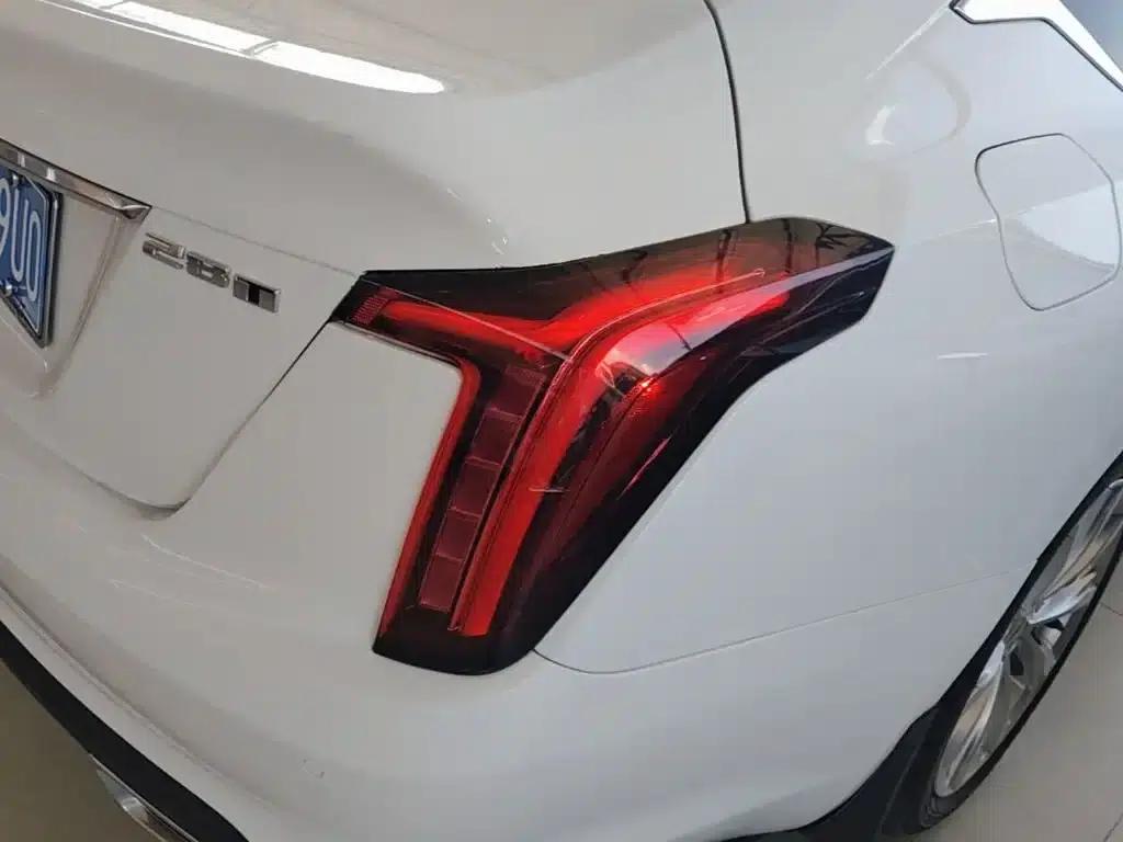 2021 Cadillac CT5 28T Luxury — миниатюра 8