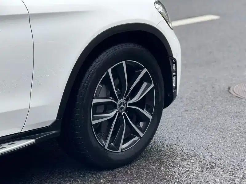 2021 Mercedes-Benz GLC 300 L 4MATIC Dynamic — миниатюра 13