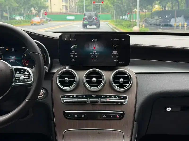 2021 Mercedes-Benz GLC 300 L 4MATIC Dynamic — миниатюра 18