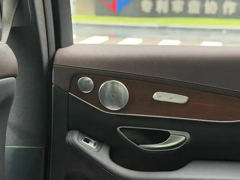 2021 Mercedes-Benz GLC 300 L 4MATIC Dynamic — миниатюра 7