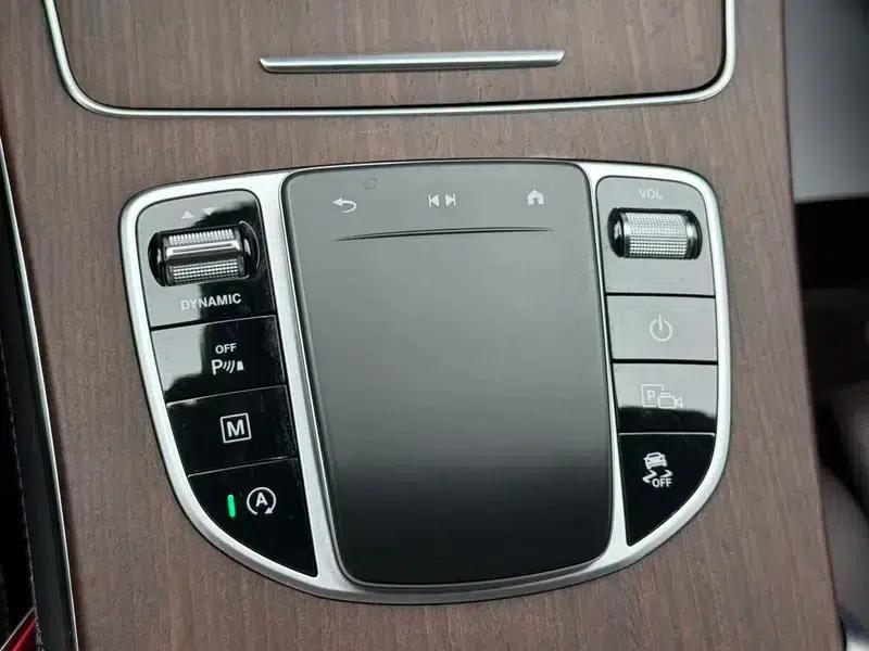 2021 Mercedes-Benz GLC 300 L 4MATIC Dynamic — миниатюра 10