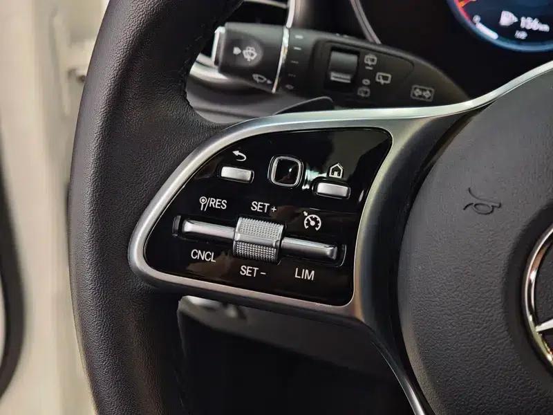 2021 Mercedes-Benz GLC 300 L 4MATIC Dynamic — миниатюра 21