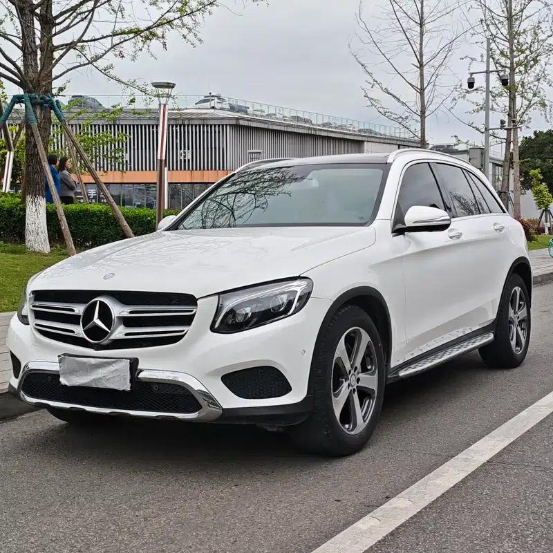 2017 Mercedes-Benz GLC 300 4MATIC Dynamic — миниатюра 1