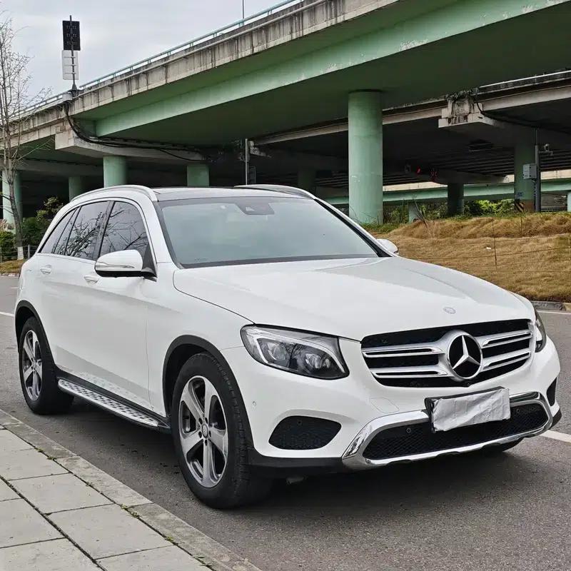 2017 Mercedes-Benz GLC 300 4MATIC Dynamic — миниатюра 3