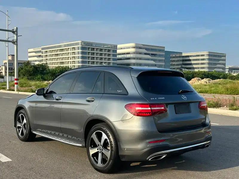 2018 Mercedes-Benz GLC 260 4MATIC Luxury — миниатюра 4