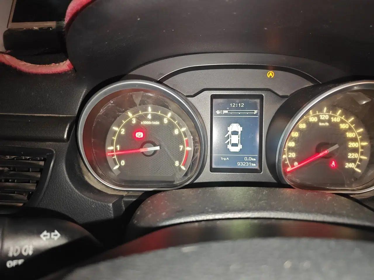 Bestune B50 2016 1.6L manual Comfort trim level — миниатюра 11