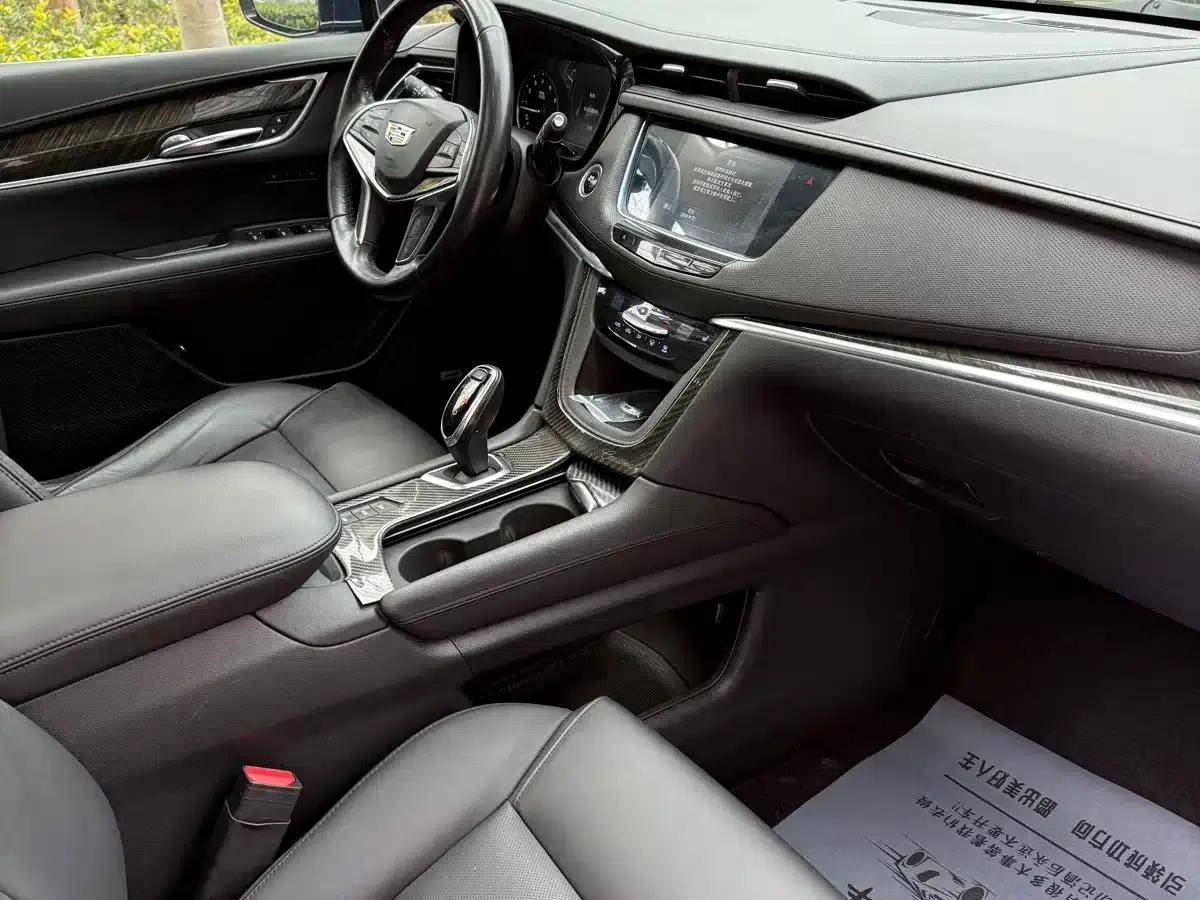 Cadillac XT5 2018 28T AWD Luxury — миниатюра 12