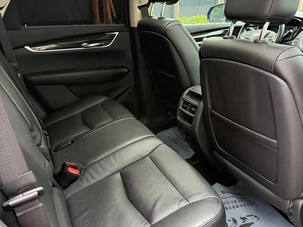 Cadillac XT5 2018 28T AWD Luxury — миниатюра 13
