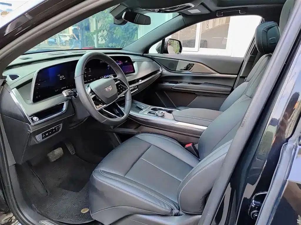 Cadillac XT5 2025 2.0T Luxury — миниатюра 7