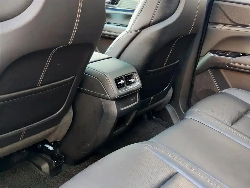 Cadillac XT5 2025 2.0T Luxury — миниатюра 9