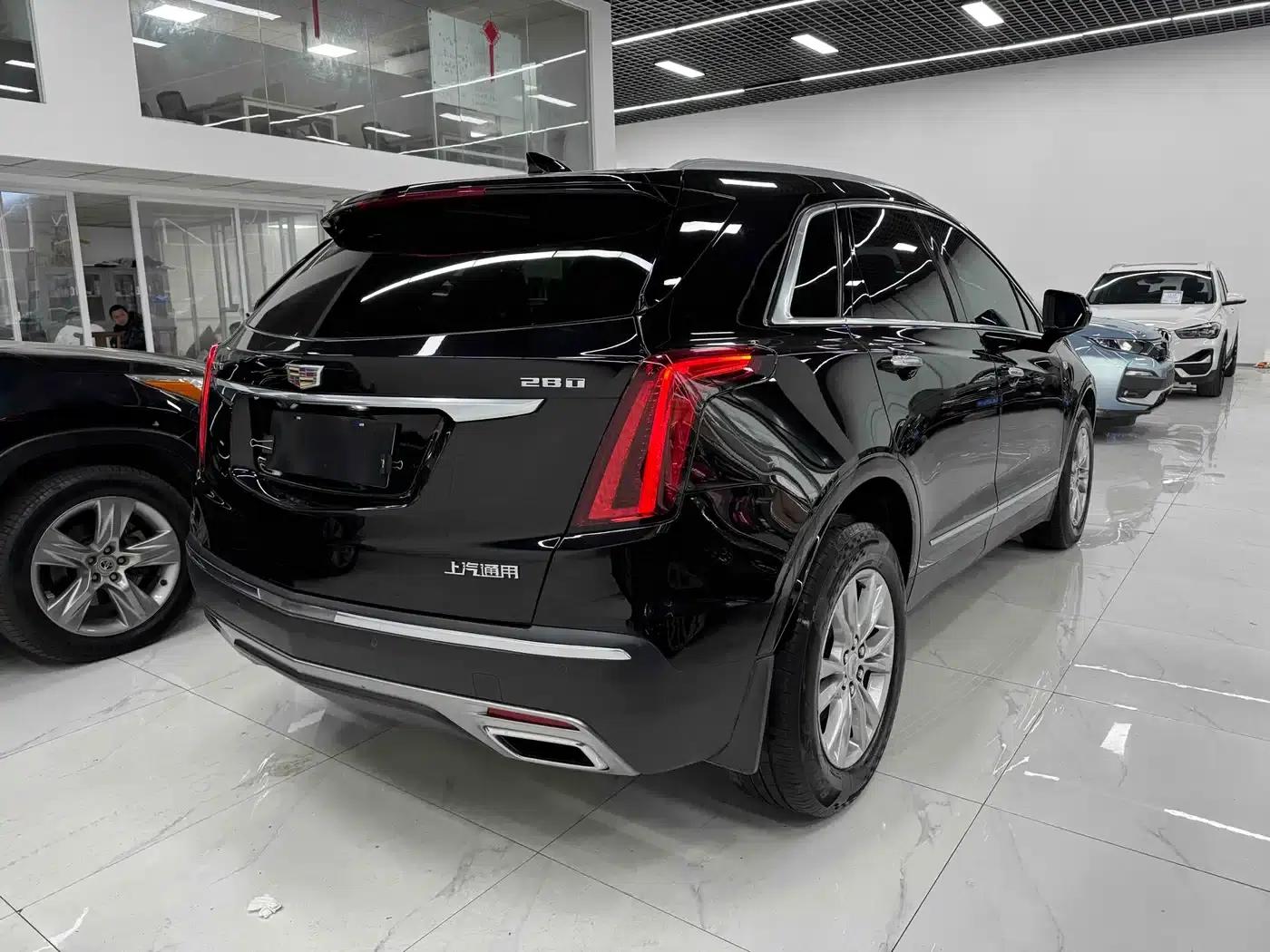 Cadillac XT5 2021 2.0T 2WD Luxury — миниатюра 13