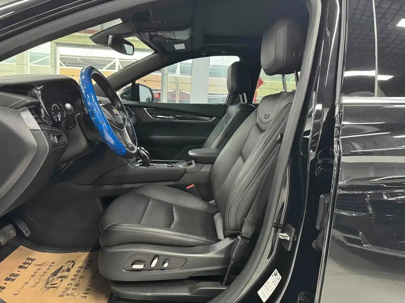 Cadillac XT5 2021 2.0T 2WD Luxury — миниатюра 4