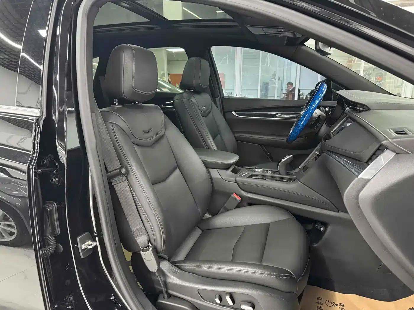 Cadillac XT5 2021 2.0T 2WD Luxury — миниатюра 8