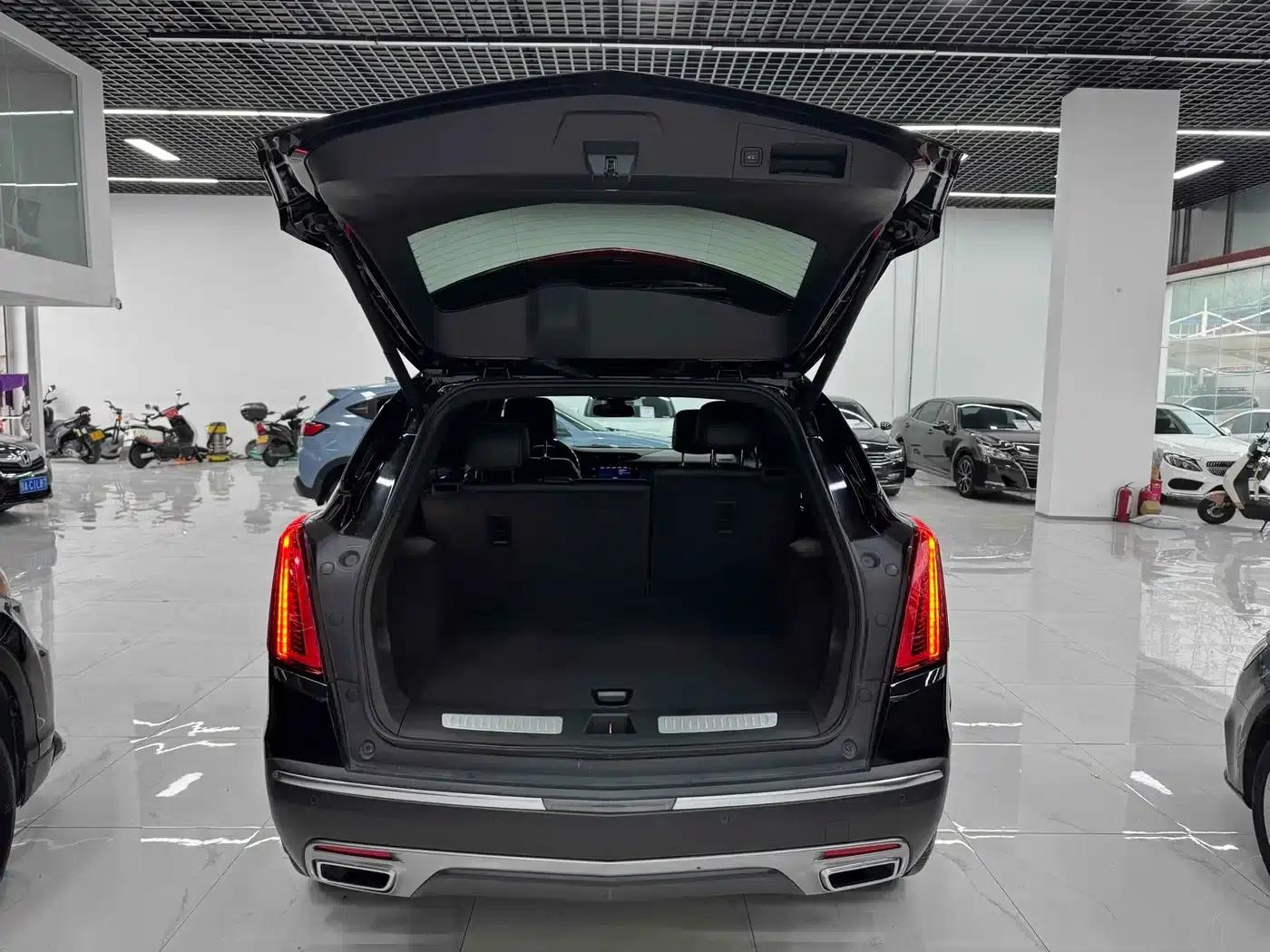Cadillac XT5 2021 2.0T 2WD Luxury — миниатюра 10