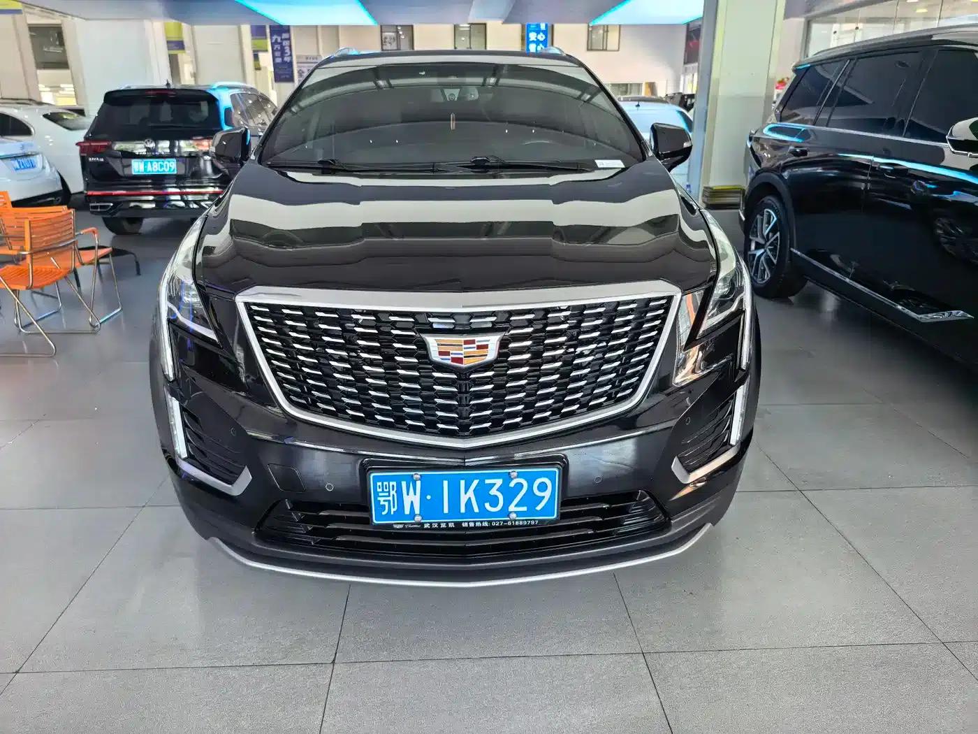 Cadillac XT5 2022 2.0T 2WD Luxury — миниатюра 2