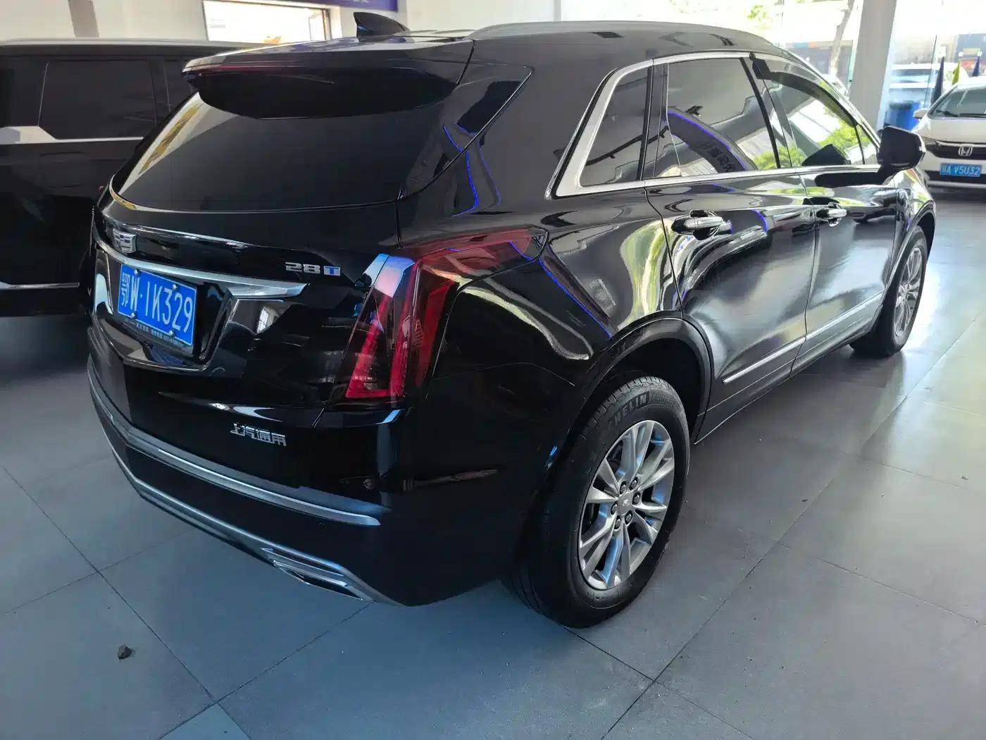 Cadillac XT5 2022 2.0T 2WD Luxury — миниатюра 12