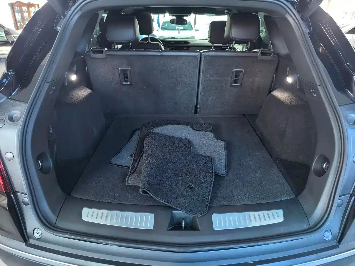Cadillac XT5 2022 2.0T 2WD Luxury — миниатюра 14