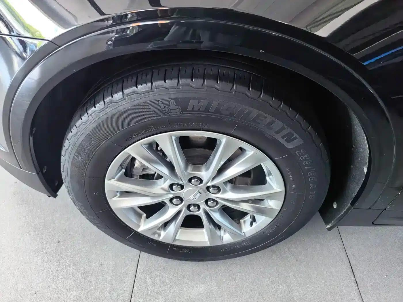 Cadillac XT5 2022 2.0T 2WD Luxury — миниатюра 4
