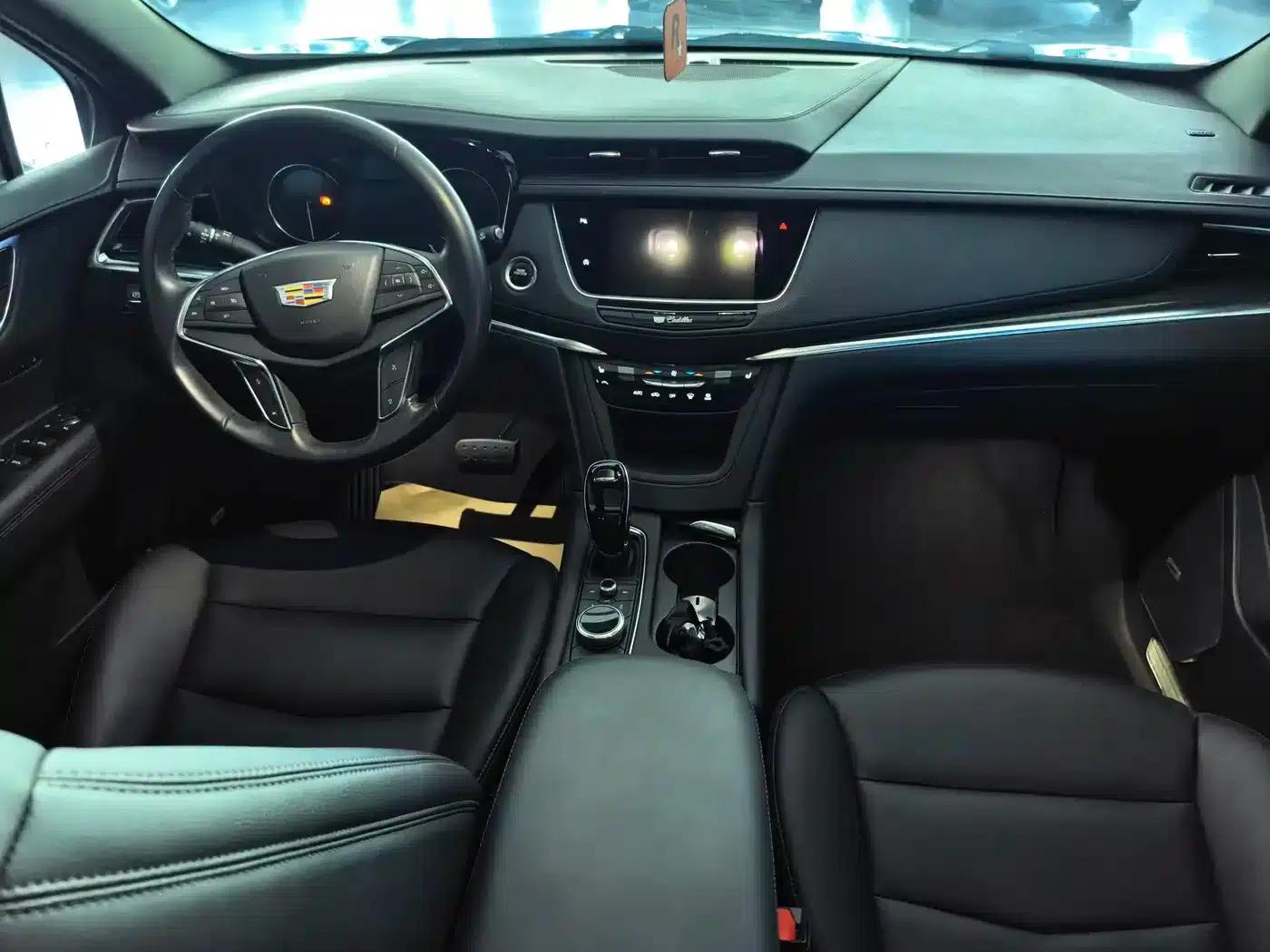 Cadillac XT5 2022 2.0T 2WD Luxury — миниатюра 9