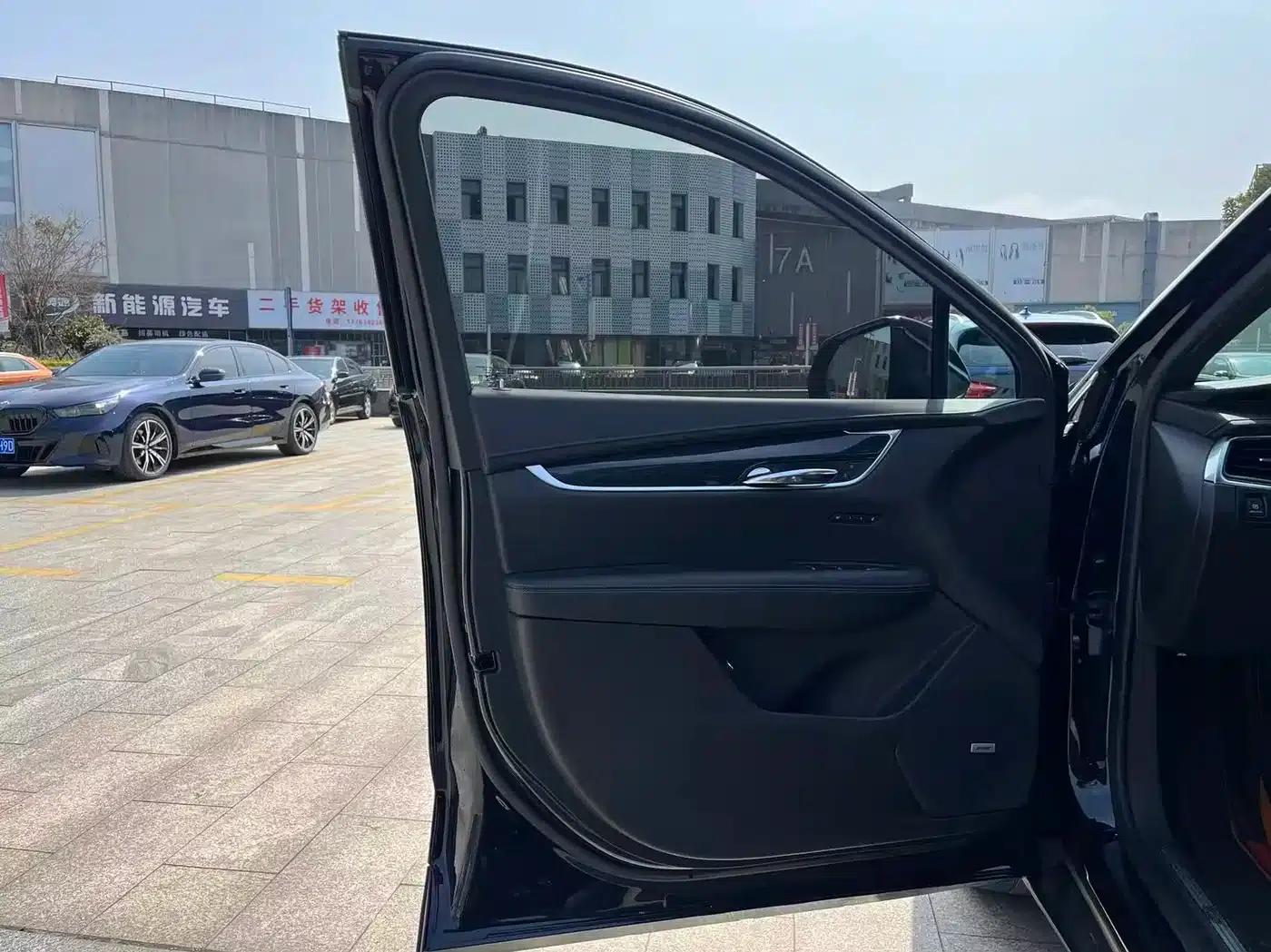 Cadillac XT5 2020 Facelift 28T Luxury — миниатюра 10